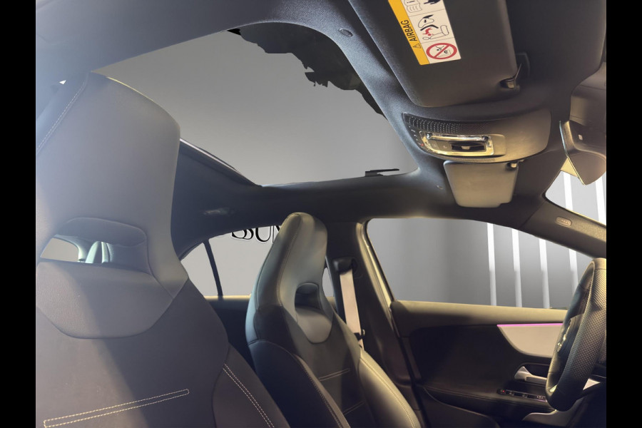 Mercedes-Benz A-Klasse 180 AMG Line | Pano | Sfeer | Stoelverw. | Camera | Trekhaak Electrisch |