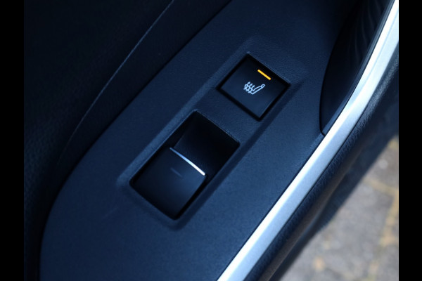 Toyota RAV4 2.5 Plug-in Hybrid Bi-Tone+ | Panoramadak | Stoelventilatie | JB