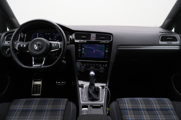 Volkswagen Golf 1.4 TSI PHEV GTE Virtual Cockpit, Apple Carplay, LED, Stoelverwarming, 19"