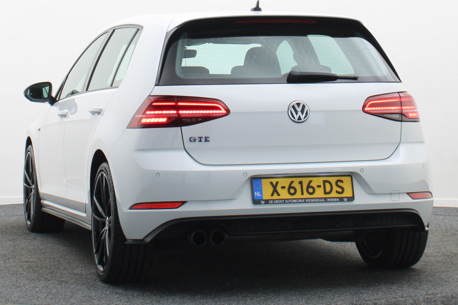 Volkswagen Golf 1.4 TSI PHEV GTE Virtual Cockpit, Apple Carplay, LED, Stoelverwarming, 19"