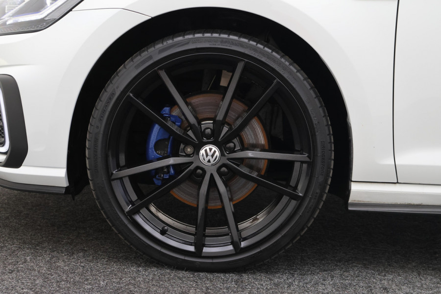 Volkswagen Golf 1.4 TSI PHEV GTE Virtual Cockpit, Apple Carplay, LED, Stoelverwarming, 19"