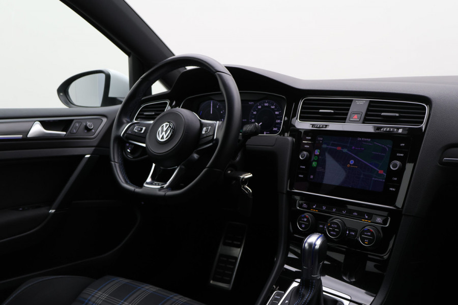Volkswagen Golf 1.4 TSI PHEV GTE Virtual Cockpit, Apple Carplay, LED, Stoelverwarming, 19"