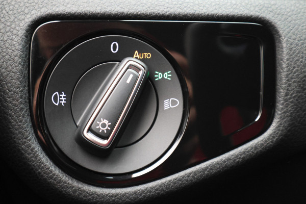 Volkswagen Golf 1.4 TSI PHEV GTE Virtual Cockpit, Apple Carplay, LED, Stoelverwarming, 19"