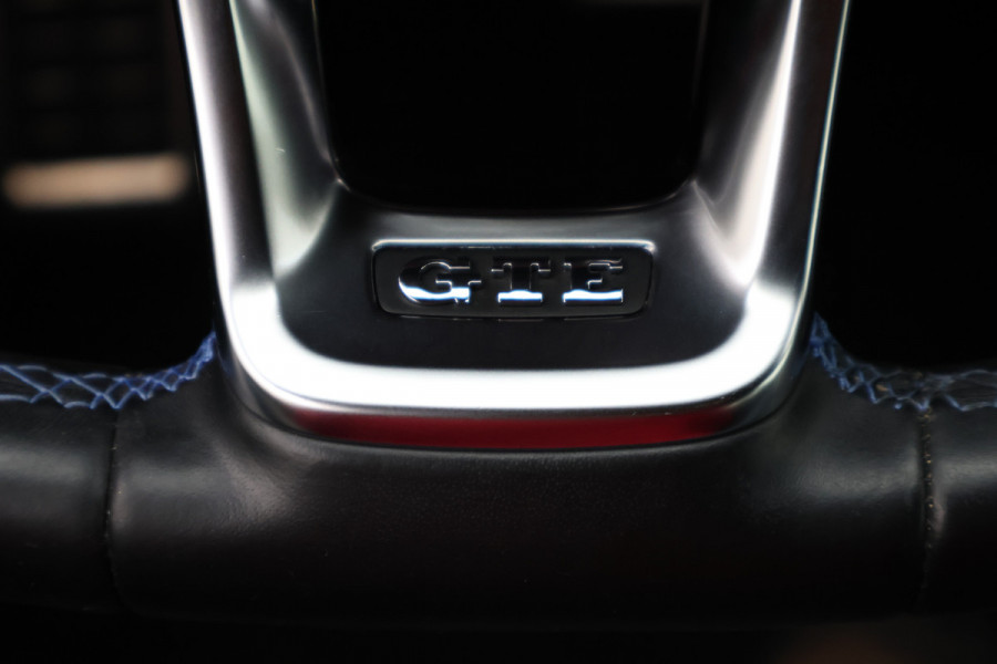 Volkswagen Golf 1.4 TSI PHEV GTE Virtual Cockpit, Apple Carplay, LED, Stoelverwarming, 19"