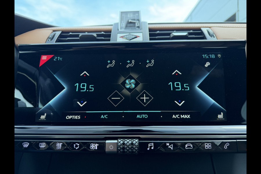 DS Ds 7 Crossback 300pk E-Tense 4x4 Opera (Elektrisch Schuifdak - Trekhaak - Leder incl verwarming/koeling/massage/geheugen - Focal Electra - Nigh