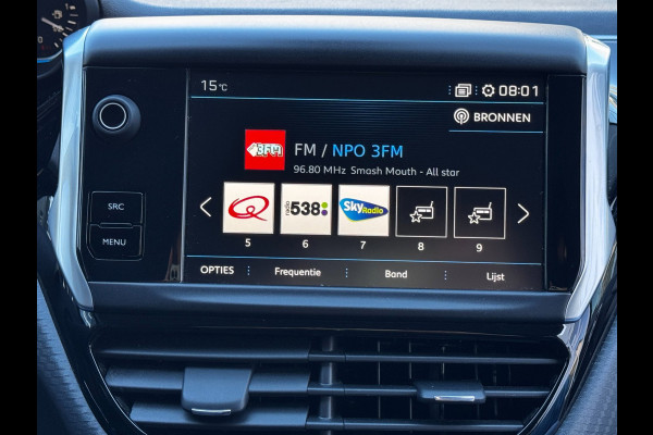 Peugeot 2008 1.2 PureTech Allure | Automaat | Trekhaak | Distributieriem vervangen| Parkeersensoren | Climate Control