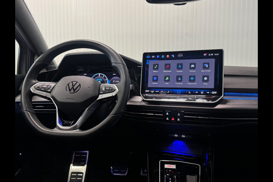 Volkswagen Golf 1.5 eHybrid GTE | HUD | PANO | NARDO GREY | CAMERA | AMBIANCE