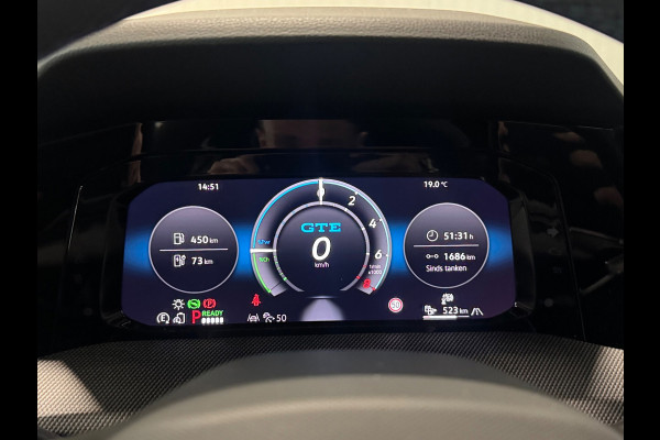 Volkswagen Golf 1.5 eHybrid GTE | HUD | PANO | NARDO GREY | CAMERA | AMBIANCE