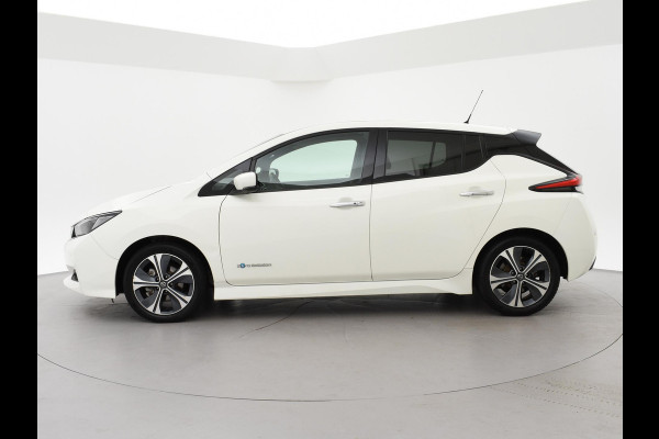 Nissan Leaf N-CONNECTA 40 kWh + 360 CAMERA | STOELVERW. | CARPLAY | NAVIGATIE | 17 INCH | STUURVERWARMING