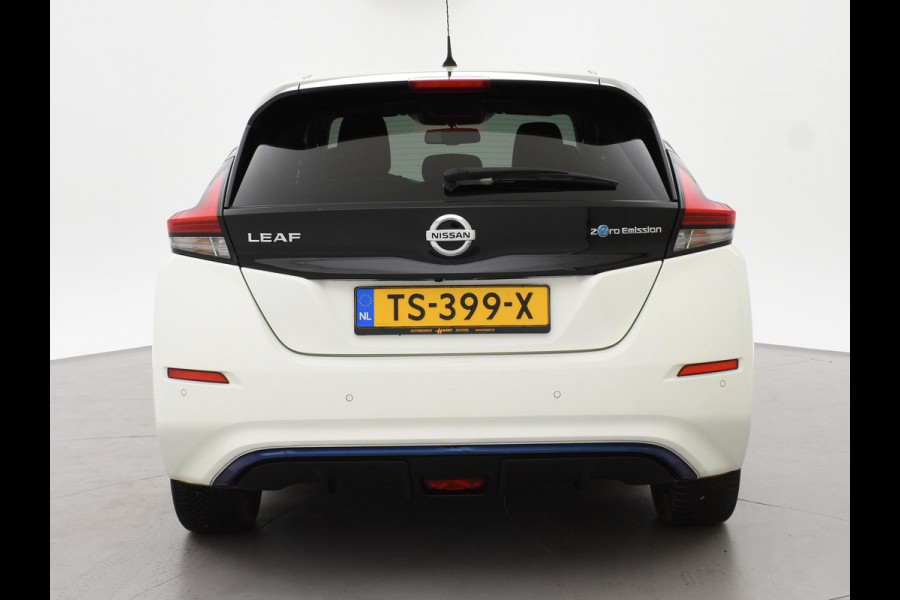 Nissan Leaf N-CONNECTA 40 kWh + 360 CAMERA | STOELVERW. | CARPLAY | NAVIGATIE | 17 INCH | STUURVERWARMING