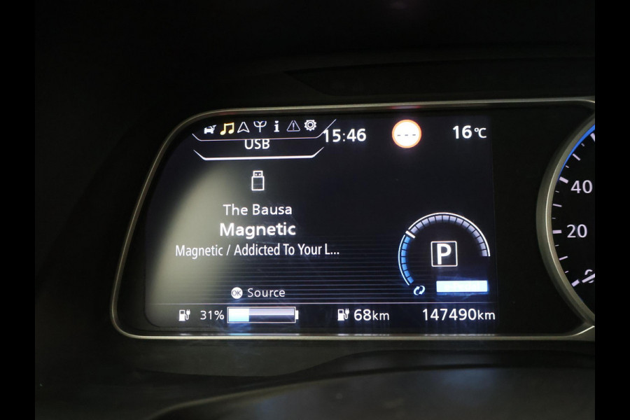 Nissan Leaf N-CONNECTA 40 kWh + 360 CAMERA | STOELVERW. | CARPLAY | NAVIGATIE | 17 INCH | STUURVERWARMING