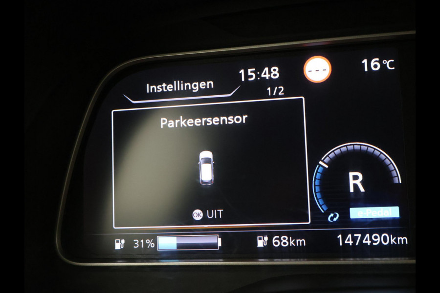 Nissan Leaf N-CONNECTA 40 kWh + 360 CAMERA | STOELVERW. | CARPLAY | NAVIGATIE | 17 INCH | STUURVERWARMING