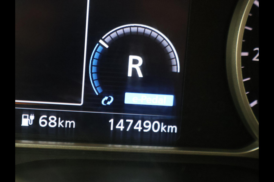 Nissan Leaf N-CONNECTA 40 kWh + 360 CAMERA | STOELVERW. | CARPLAY | NAVIGATIE | 17 INCH | STUURVERWARMING