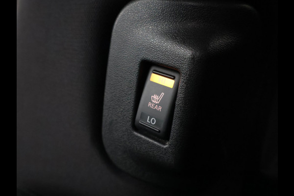Nissan Leaf N-CONNECTA 40 kWh + 360 CAMERA | STOELVERW. | CARPLAY | NAVIGATIE | 17 INCH | STUURVERWARMING
