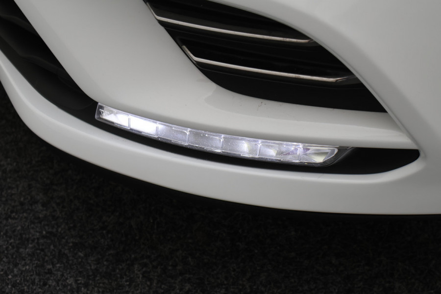 Renault Clio Estate 0.9 TCe Zen LED, Apple Carplay, DAB, Airco, Cruise