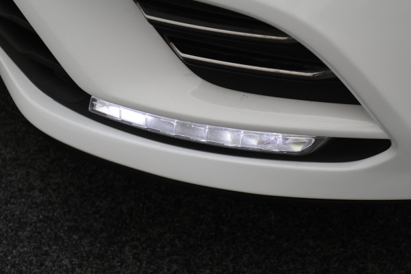 Renault Clio Estate 0.9 TCe Zen LED, Apple Carplay, DAB, Airco, Cruise