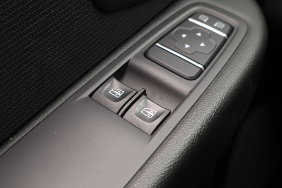 Renault Clio Estate 0.9 TCe Zen LED, Apple Carplay, DAB, Airco, Cruise