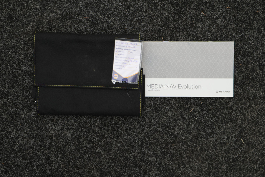 Renault Clio Estate 0.9 TCe Zen LED, Apple Carplay, DAB, Airco, Cruise