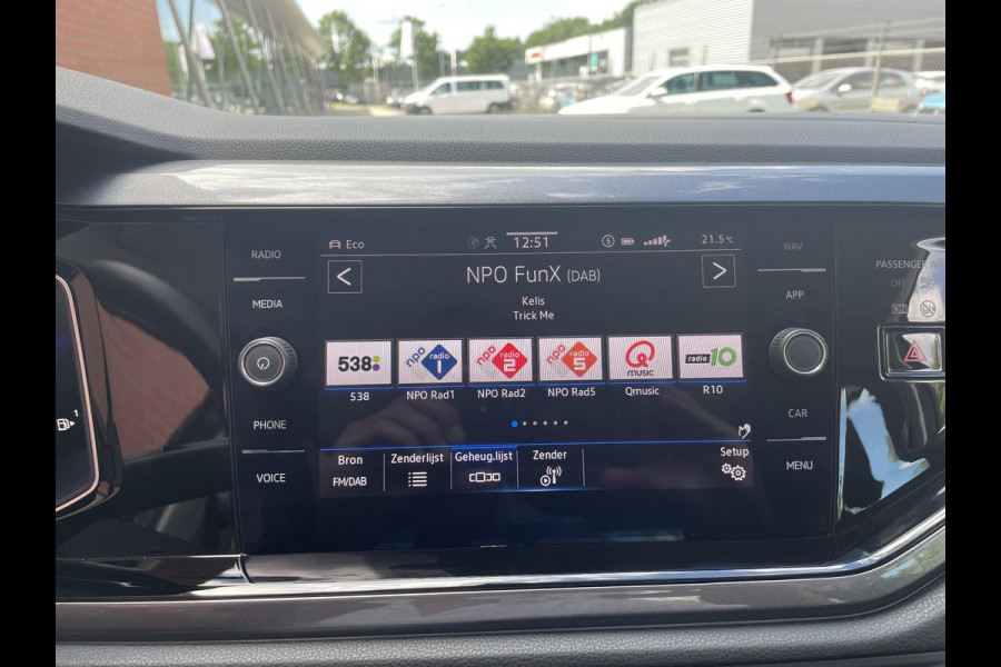 Volkswagen Taigo 1.0 TSI 110pk DSG Style | Navigatie | Apple Carplay / Android Auto | Parkeersensoren | Camera | Park Assist | Adaptive Cruise Control | Virtual Cockpit | Stoelverwarming | Ledverlichting | Climate Control