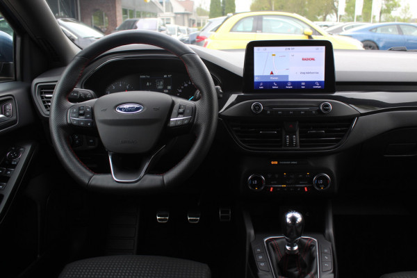 Ford Focus 1.0 EcoBoost ST Line Business / CarPlay / Keyless / Parkeerhulp V+A / 18'' / Stuur+Stoelverwarming / LED / DAB / Cruise Control
