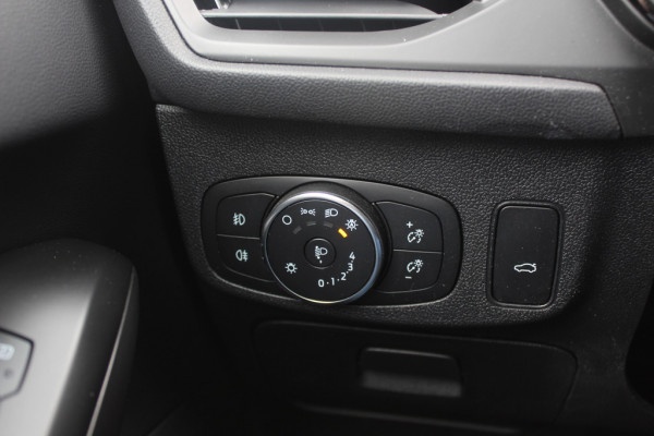 Ford Focus 1.0 EcoBoost ST Line Business / CarPlay / Keyless / Parkeerhulp V+A / 18'' / Stuur+Stoelverwarming / LED / DAB / Cruise Control