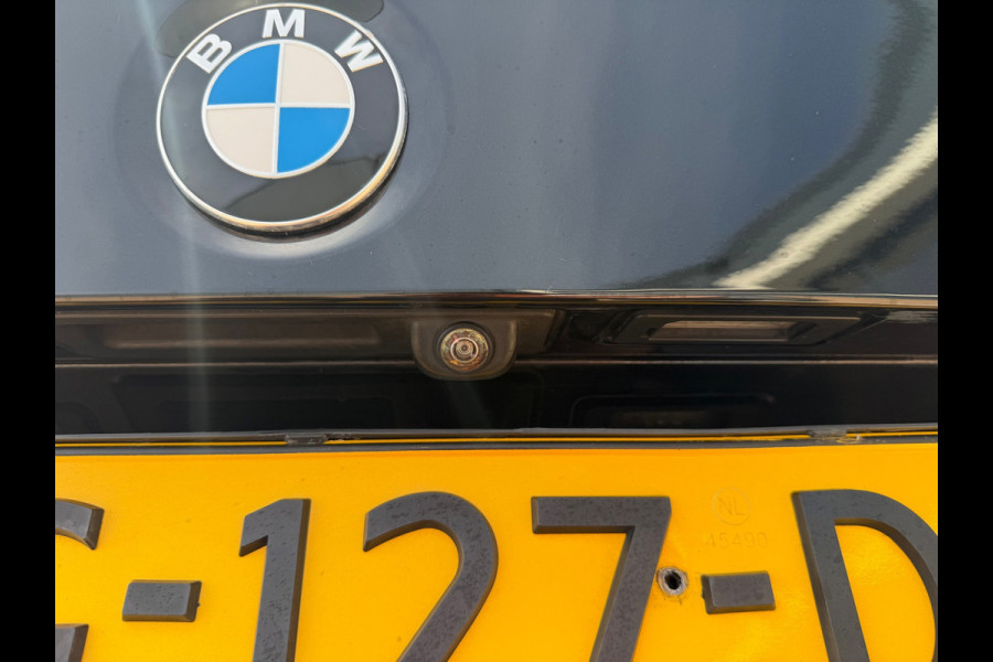 BMW 3-serie 320i Luxury Edition| M-Stuur | Leder | CarPlay | Schuifdak