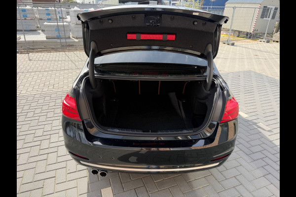 BMW 3-serie 320i Luxury Edition| M-Stuur | Leder | CarPlay | Schuifdak