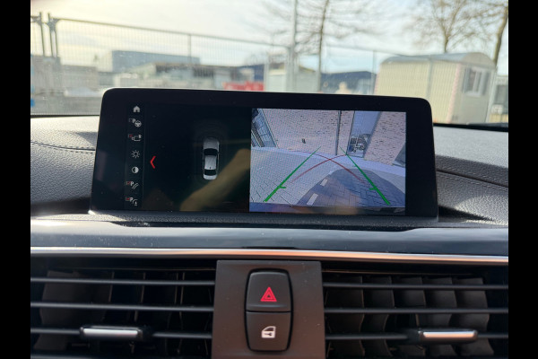 BMW 3-serie 320i Luxury Edition| M-Stuur | Leder | CarPlay | Schuifdak