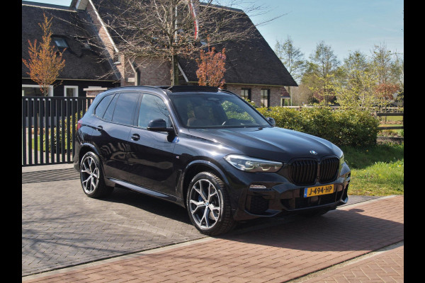 BMW X5 xDrive45e High Executive | M-Pakket | Panoramadak | 360 Camera | Sfeerverlichting | Apple Carplay |