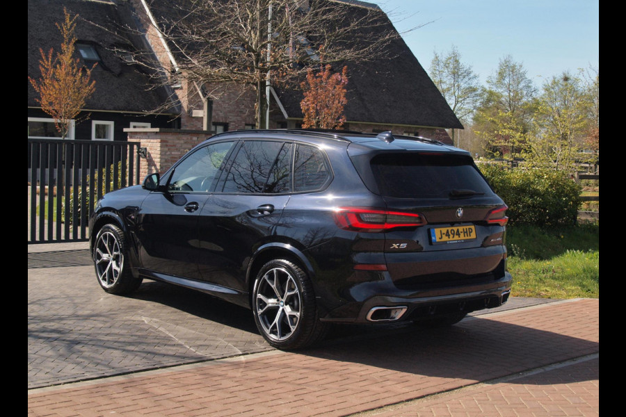 BMW X5 xDrive45e High Executive | M-Pakket | Panoramadak | 360 Camera | Sfeerverlichting | Apple Carplay |