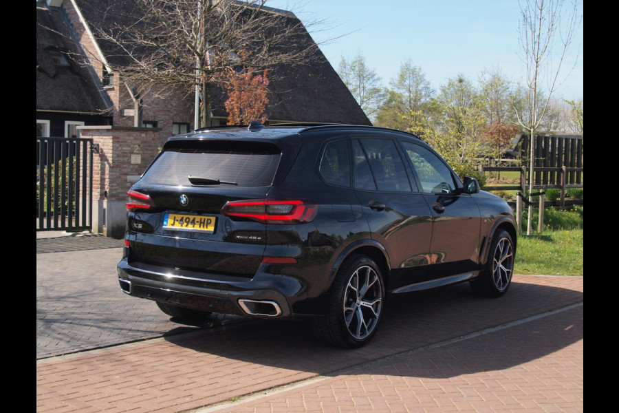 BMW X5 xDrive45e High Executive | M-Pakket | Panoramadak | 360 Camera | Sfeerverlichting | Apple Carplay |