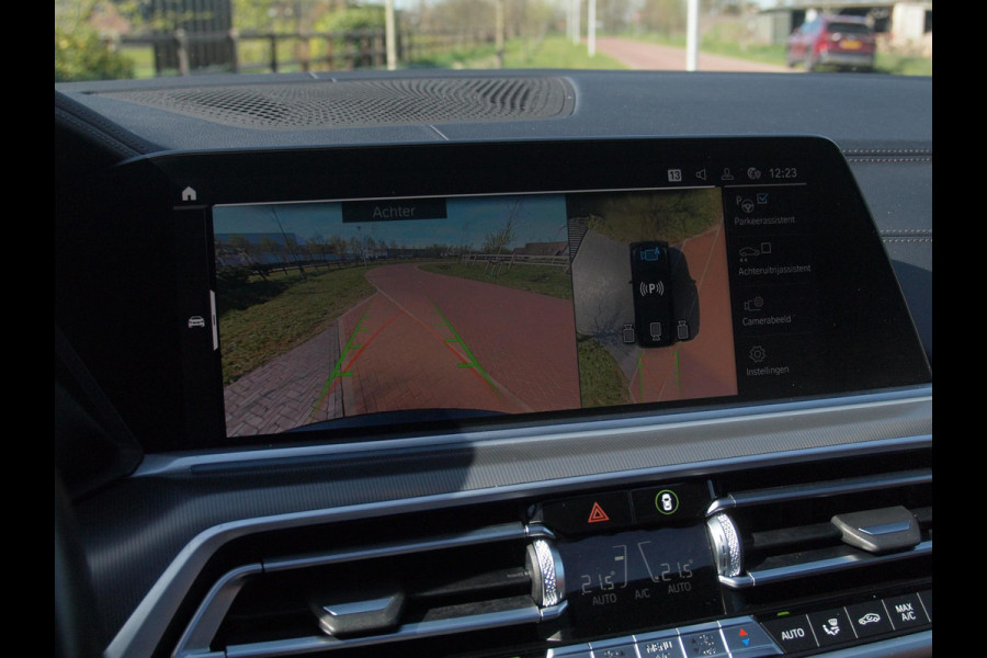 BMW X5 xDrive45e High Executive | M-Pakket | Panoramadak | 360 Camera | Sfeerverlichting | Apple Carplay |