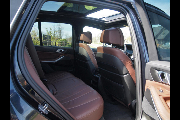 BMW X5 xDrive45e High Executive | M-Pakket | Panoramadak | 360 Camera | Sfeerverlichting | Apple Carplay |
