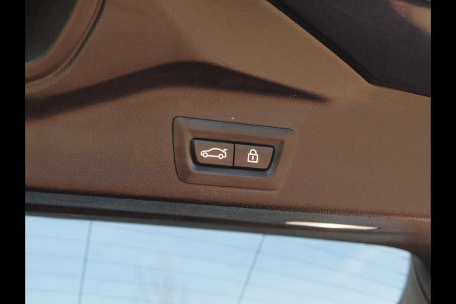 BMW X5 xDrive45e High Executive | M-Pakket | Panoramadak | 360 Camera | Sfeerverlichting | Apple Carplay |