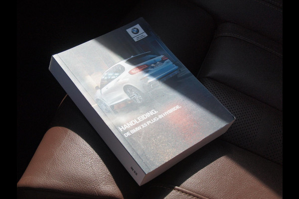 BMW X5 xDrive45e High Executive | M-Pakket | Panoramadak | 360 Camera | Sfeerverlichting | Apple Carplay |