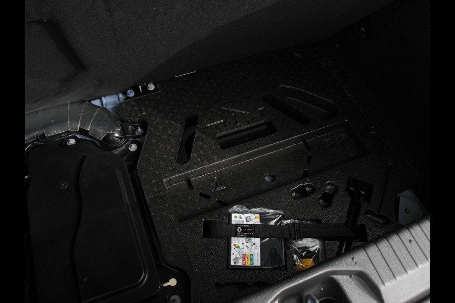 Mitsubishi Colt 1.6 HEV Automaat Intense | Navigatie | Apple Carplay/Android Auto | Camera | Climate Control | Cruise Control | Lichtmetalen velgen | Extra Getint Glas | Digitale Cockpit