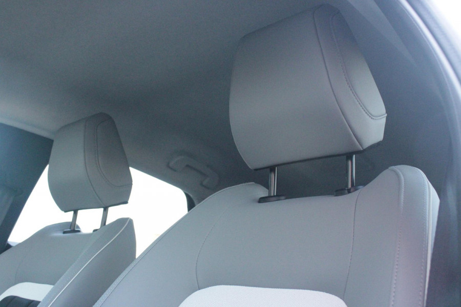 Citroën C4 C4 1.2 HYbrid 145PK MAX | HEAD UP DISPLAY | CAMERA VOOR + ACHTER | NAVIGATIE | DRAADLOZE TELEFOONLADER | FULL LED KOPLAMPEN | DRAADLOZE APPLE CARPLAY/ANDROID AUTO | 18" LICHTMETALEN VELGEN | ADAPTIVE CRUISE CONTROL | CLIMATE CONTROL | LEDEREN BEKLEDING | DAB+ RADIO | KEYLESS ENTRY/START |