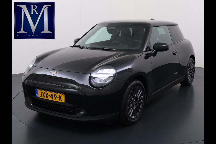 MINI Cooper E Essential XS 40.7 kWh | NIEUWE AUTO | HEAD-UP DISPLAY | CAMERA | STOELVERWARMING  | ORIGINEEL NL AUTO | FABRIEKSGARANTIE TM 2029 |