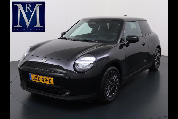 MINI Cooper E Essential XS 40.7 kWh | NIEUWE AUTO | HEAD-UP DISPLAY | CAMERA | STOELVERWARMING  | ORIGINEEL NL AUTO | FABRIEKSGARANTIE TM 2029 |