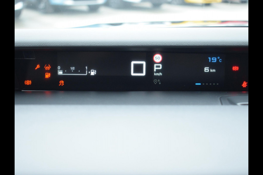 Citroën C3 1.2 Hybrid 110pk Business PARKEERSENSOREN | NAVI & CARPLAY | AIRCO | DEMO