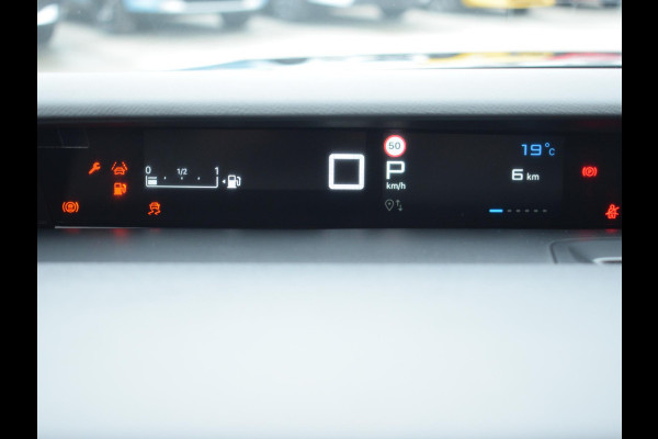Citroën C3 1.2 Hybrid 110pk Business PARKEERSENSOREN | NAVI & CARPLAY | AIRCO | DEMO