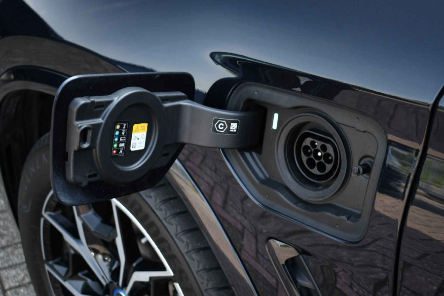 BMW X3 xDrive30e M-Sport Pano Trekh El-zetel HUD 360 H/K Adp-demping