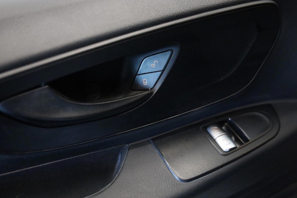 Mercedes-Benz Vito 116 CDI LANG AIRCO CLIMA CRUISE CONTROL DUBB. ACHTERDEUREN LEASE v/a €122 p.m. INRUIL MOGELIJK