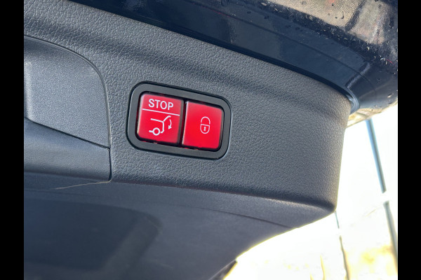 Mercedes-Benz GLE 400e 4Matic AMG // Luchtvering // Trekhaak 3300kg // Head-up // Multi Contour stoelen // Softclose // Alcantara Hemel // 360 Cam