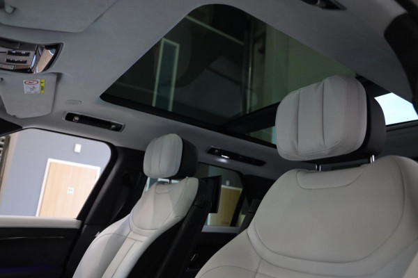 Land Rover Range Rover P510e First Edition |Achteras besturing | massage | hot climate | Panorma Lease/inruil mogelijk