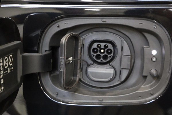 Land Rover Range Rover P510e First Edition |Achteras besturing | massage | hot climate | Panorma Lease/inruil mogelijk