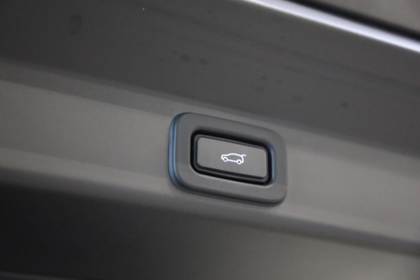 Land Rover Range Rover P510e First Edition |Achteras besturing | massage | hot climate | Panorma Lease/inruil mogelijk