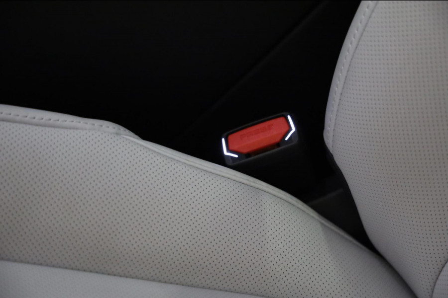 Land Rover Range Rover P510e First Edition |Achteras besturing | massage | hot climate | Panorma Lease/inruil mogelijk