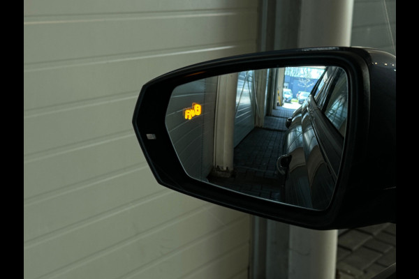 Volkswagen Polo 1.0 TSI R-Line Business Pano|IQ|Keyless|BTW