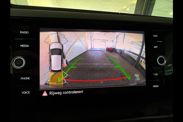 Volkswagen Polo 1.0 TSI R-Line Business Pano|IQ|Keyless|BTW